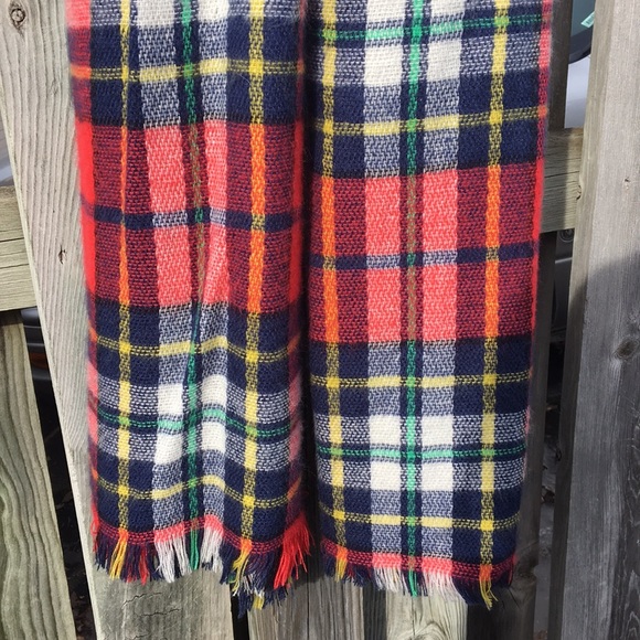 Holiday plaid scarf ❤️ - Picture 2 of 3